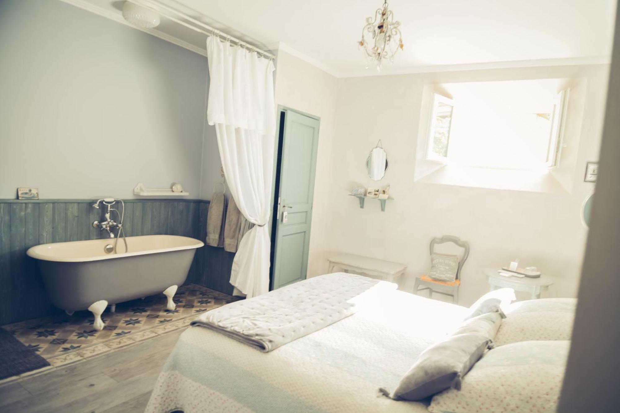 Chambres D'Hotes L'Oreliane En Provence Only Adult Chateauneuf-de-Gadagne Екстер'єр фото